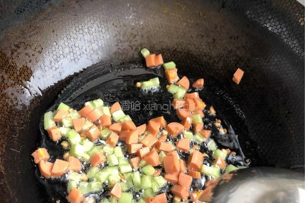 菠萝炒饭的做法图解4