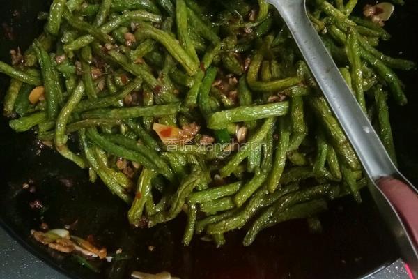 干煸四季豆的做法图解4