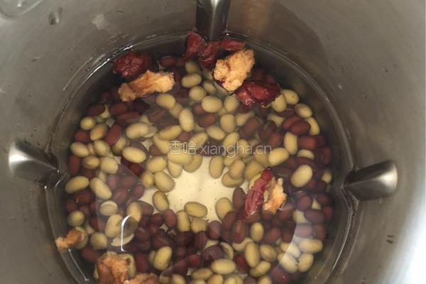 红枣红豆豆浆的做法图解3