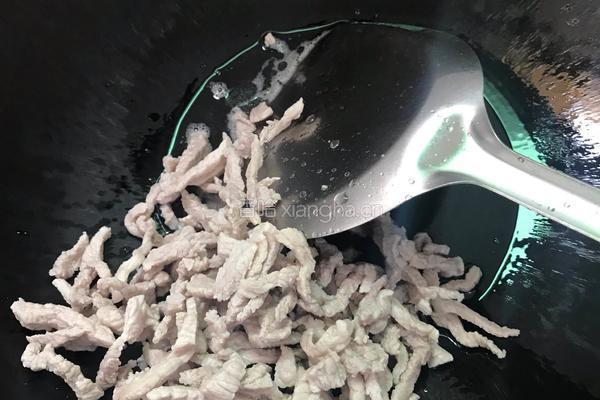 香菇平菇炒肉丝的做法图解4