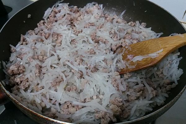 白萝卜猪肉烤饺的做法图解4