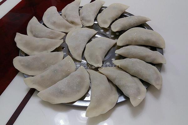 白萝卜猪肉烤饺的做法图解6