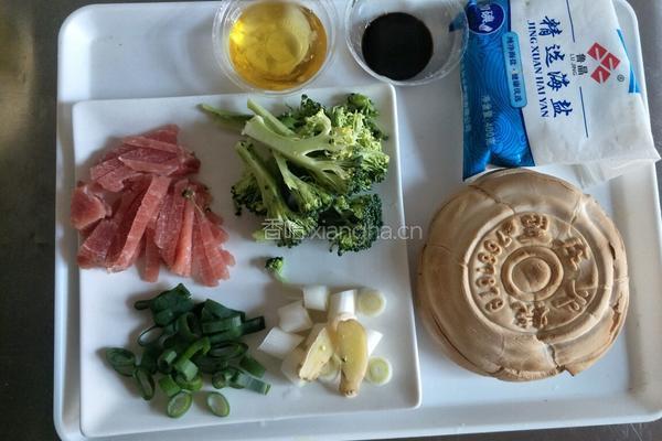 潍坊名吃烩火烧的做法图解1