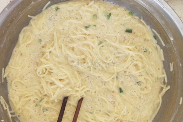 土豆饼的做法图解3