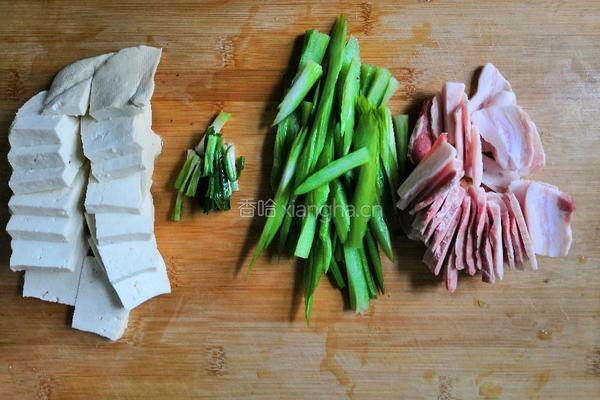 豆腐炒肉的做法图解2