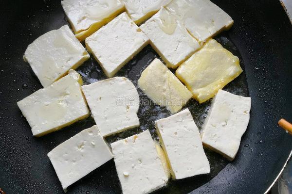 豆腐炒肉的做法图解3