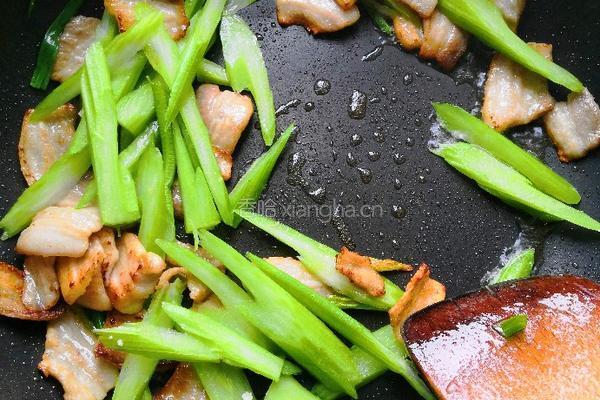豆腐炒肉的做法图解6