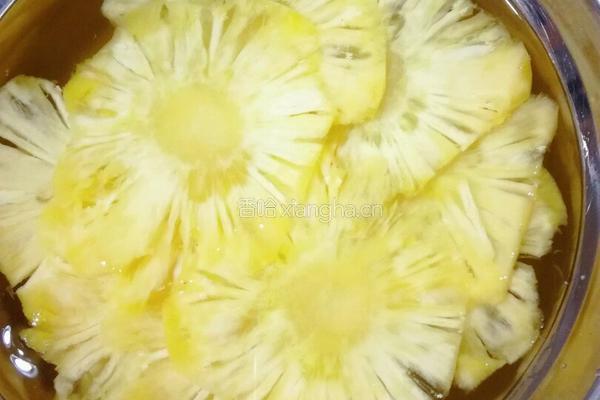 菠萝干果花的做法图解3