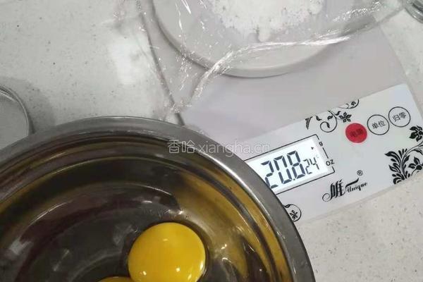 戚风蛋糕的做法图解3