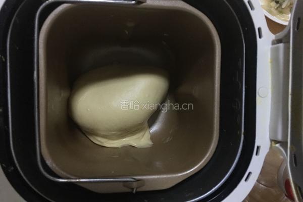 酥粒辫子豆沙面包的做法图解6