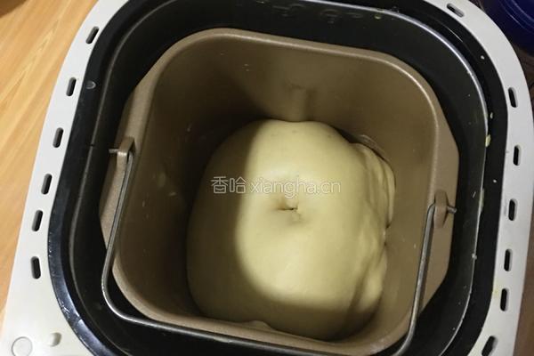 酥粒辫子豆沙面包的做法图解7