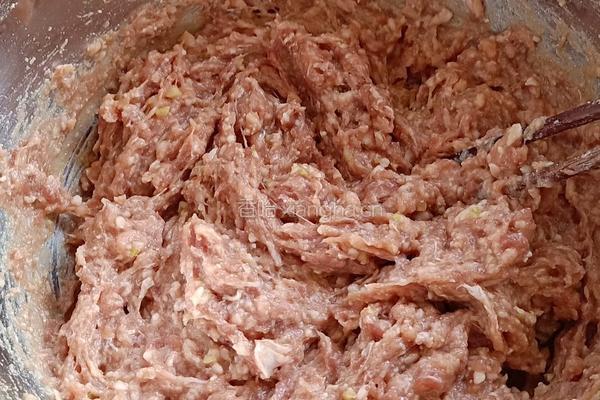 羊肉胡萝卜饺子的做法图解4