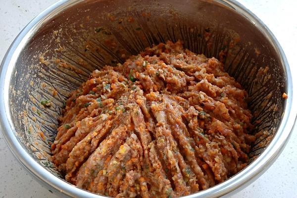 羊肉胡萝卜饺子的做法图解6