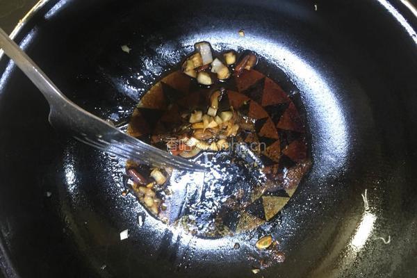 凉拌银耳菠菜粉丝的做法图解6