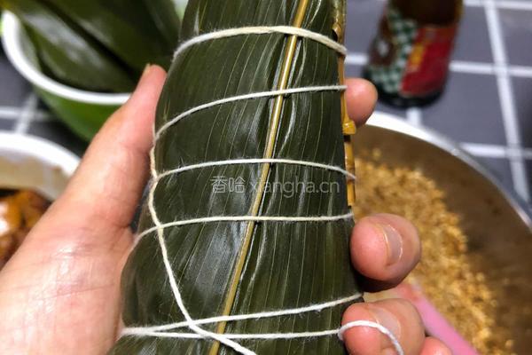 蛋黄大肉粽的做法图解11