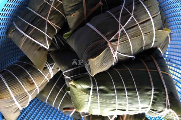 蛋黄大肉粽的做法图解12