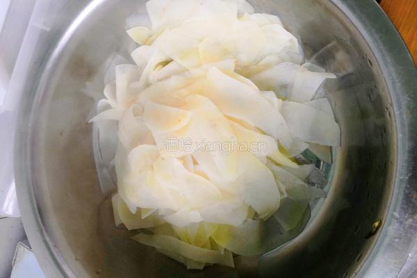 水晶土豆片的做法图解6