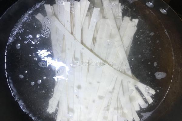 豆角打卤面的做法图解3