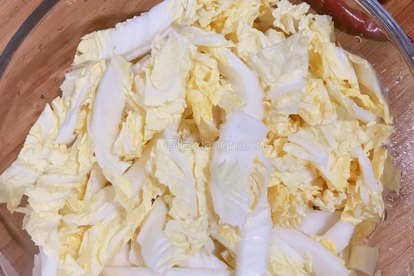 5分钟快手家常菜‼️用火锅底料炒菜竟然如此好吃的做法图解1