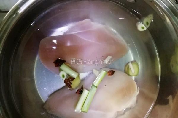 手撕鸡肉的做法图解2