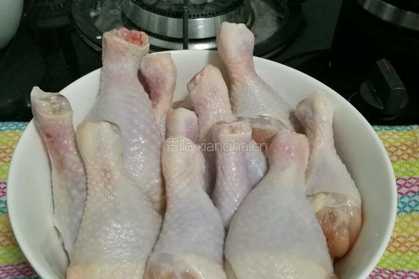 白斩鸡腿（不斩）的做法图解1