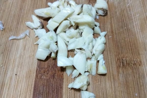 蒜蓉油炒菜花的做法图解3