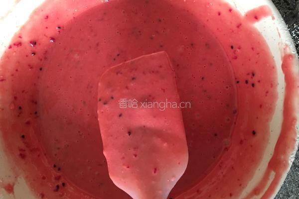 火龙果八寸戚风蛋糕的做法图解9