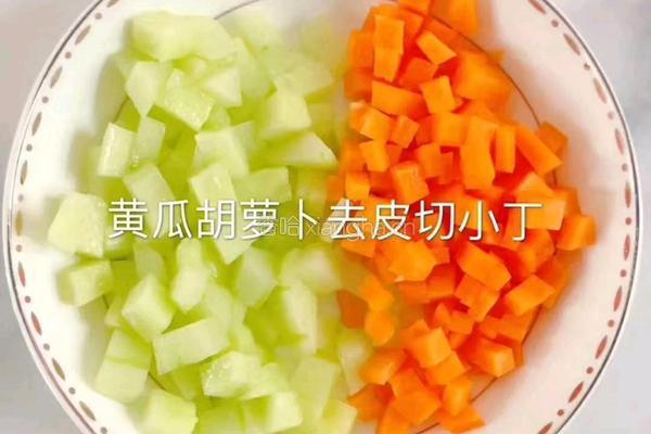 黄瓜胡萝卜盖面的做法图解3