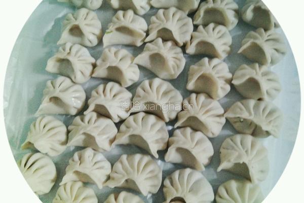 芹菜瘦肉饺子的做法图解5
