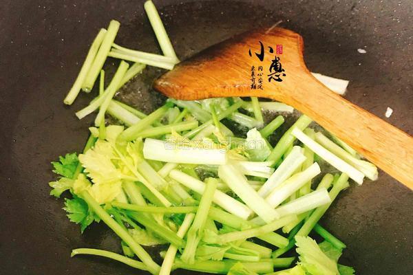 福州炒白果的做法图解4