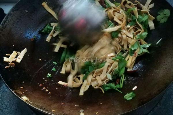 辣炒豆腐皮的做法图解6