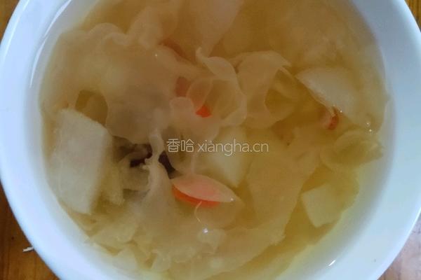 冰糖雪梨银耳汤