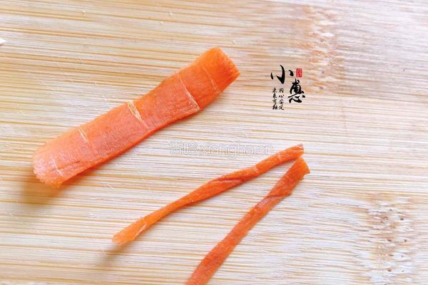 水煮蛋变身小老鼠的做法图解5