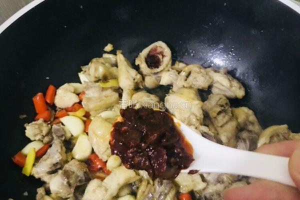 黄瓜莴笋焖鸡的做法图解6