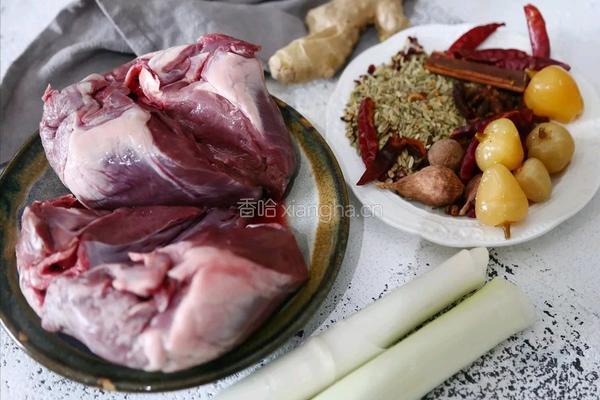 酱猪心的做法图解1