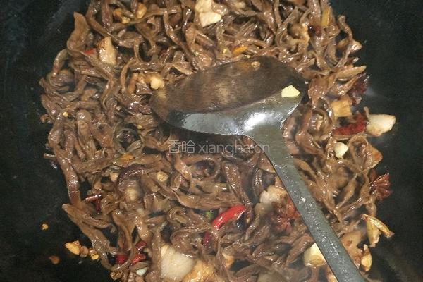 五花肉炒干豆角的做法图解6