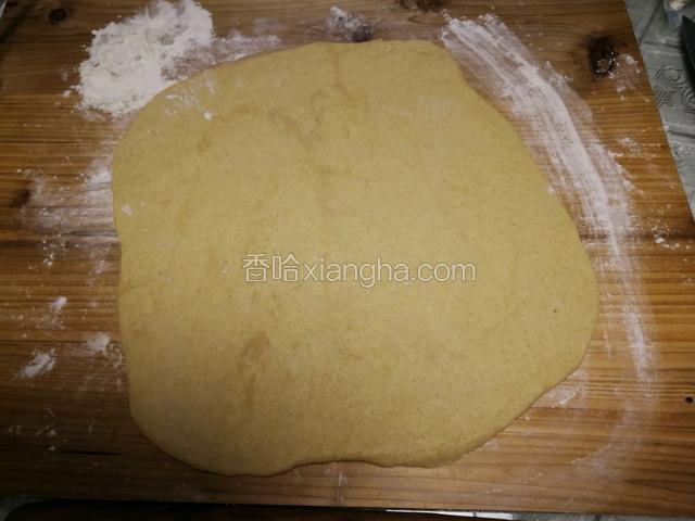 15克芝麻酱与5克豆瓣酱调匀。