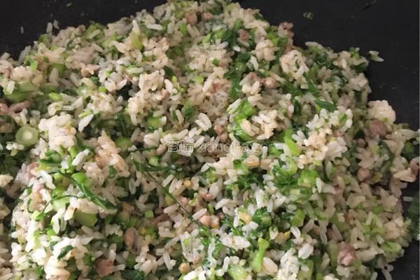 青菜肉末炒饭的做法图解6