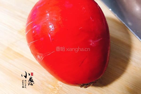 红皮萝卜玫瑰花的做法图解1
