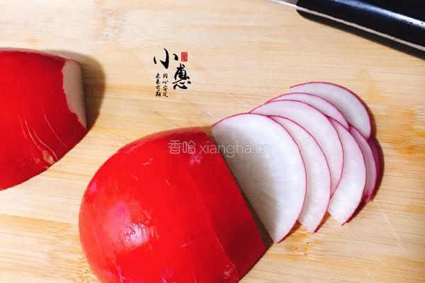 红皮萝卜玫瑰花的做法图解3