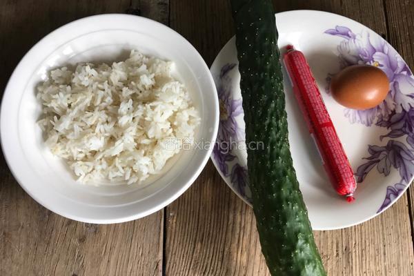 黄瓜饭桶的做法图解1