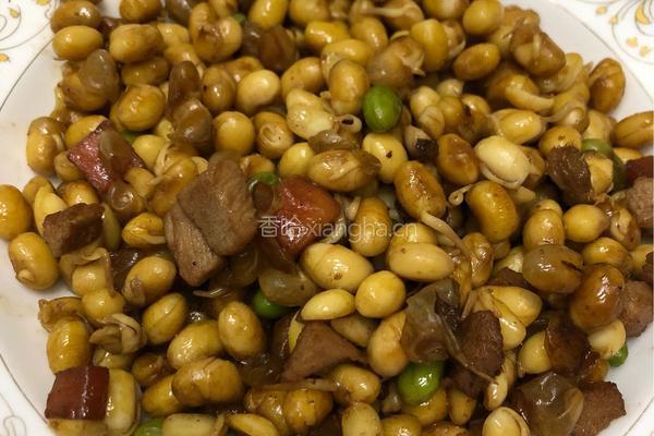 肉丁炒黄豆粒的做法图解9