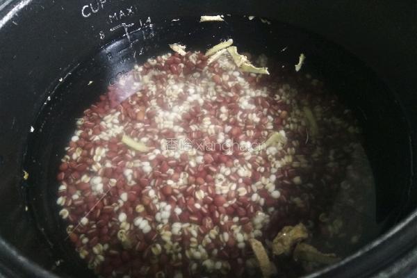 红豆薏仁汤的做法图解7