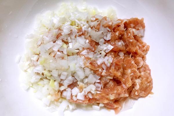 西芹猪肉水饺的做法图解4