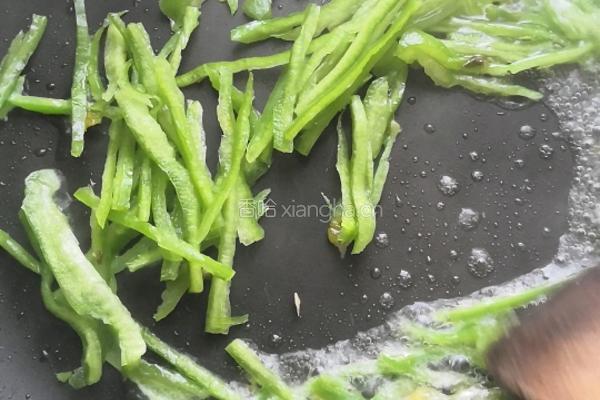 酸菜土豆丝的做法图解6