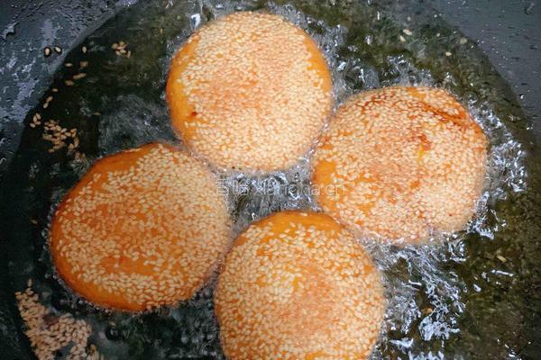 芝麻南瓜饼的做法图解12