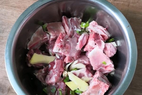 排骨炖土豆的做法图解4