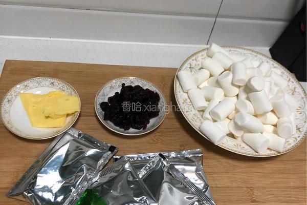牛轧糖的做法图解1