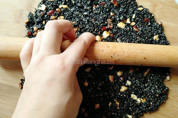 黑芝麻糖的做法图解12