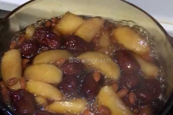 苹果 梨红枣枸杞黑糖姜茶的做法图解13